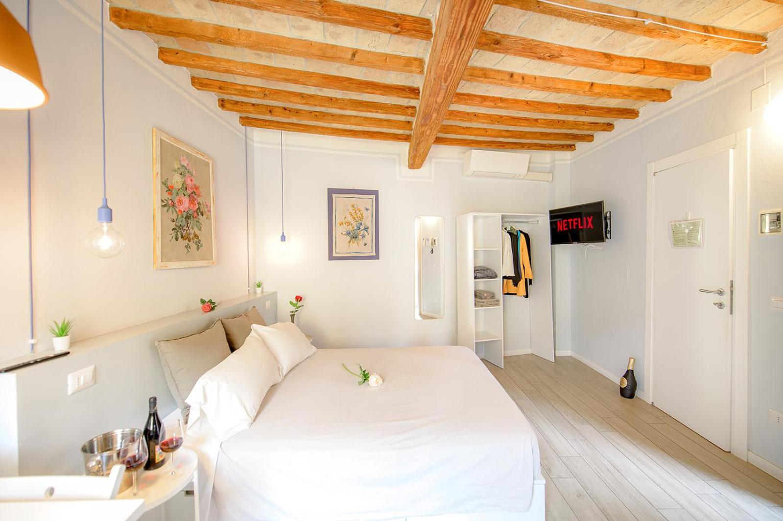 La Casa Del Vino Apartman Parma Kültér fotó