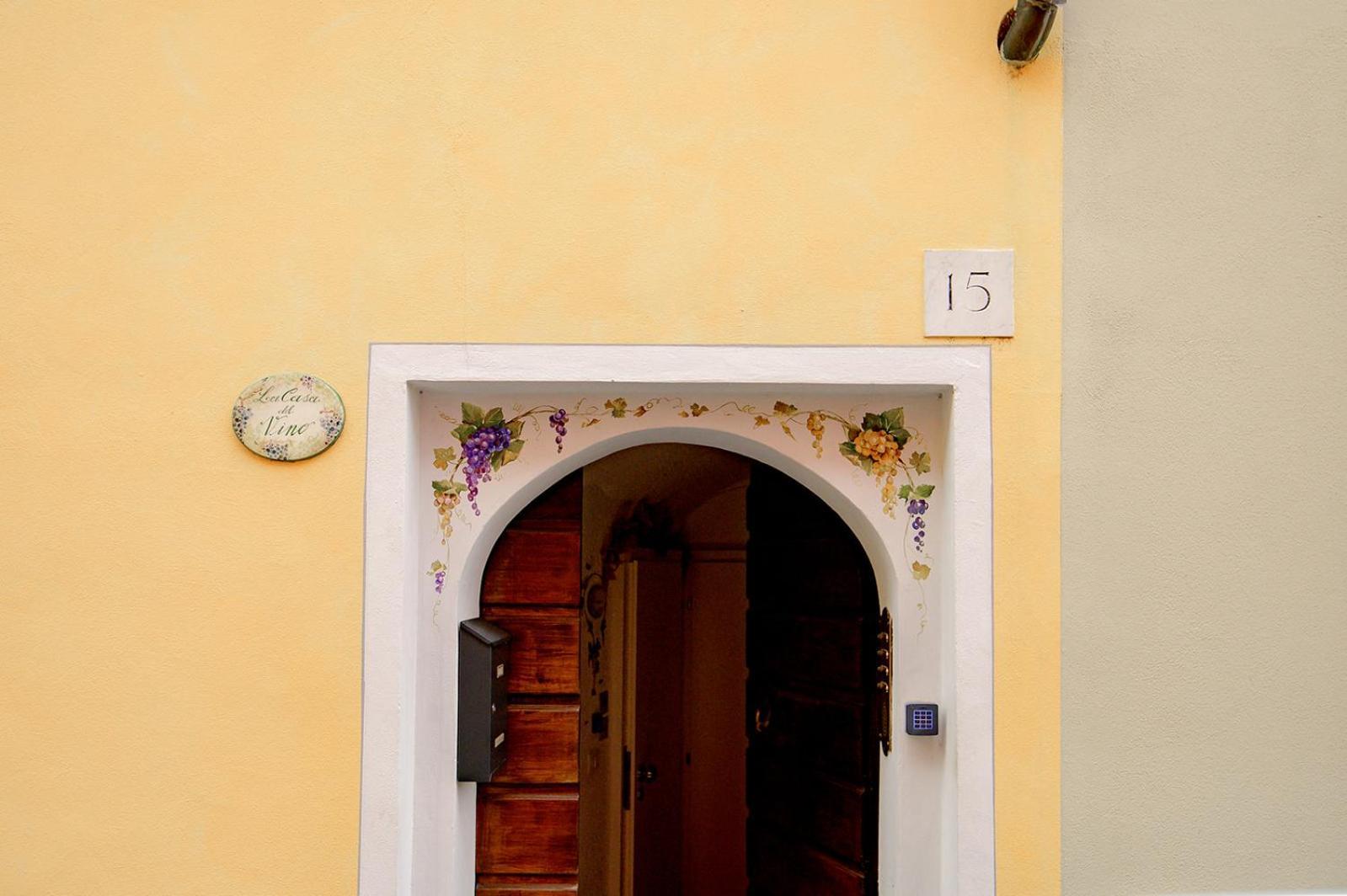 La Casa Del Vino Apartman Parma Kültér fotó